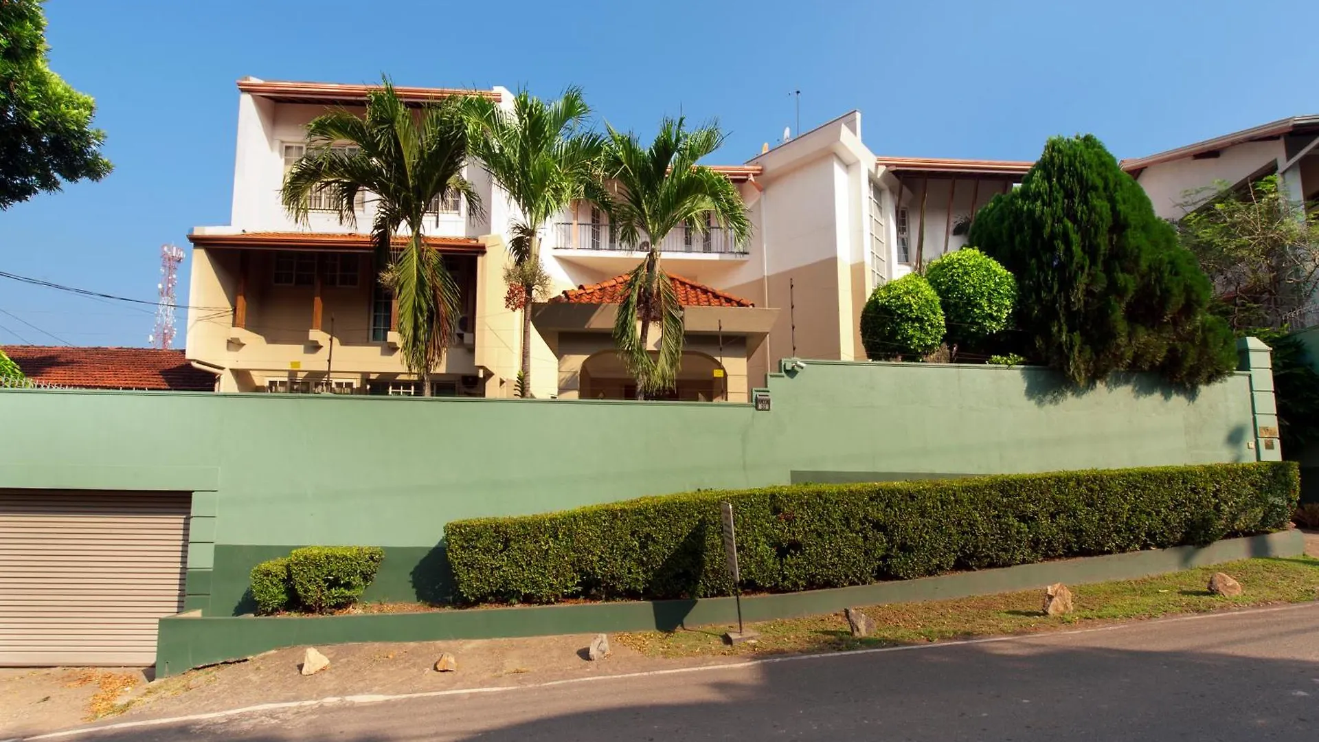 Villa 53 Battaramulla